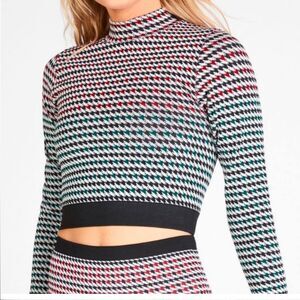 Fabletics Camryn houndstooth crop top size Medium